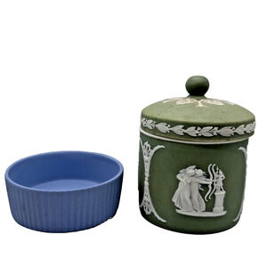 Vtg Wedgwood Sage Green Jasperware Tobacco/Candy Jar & Lid, Pale Blue UK, Read**